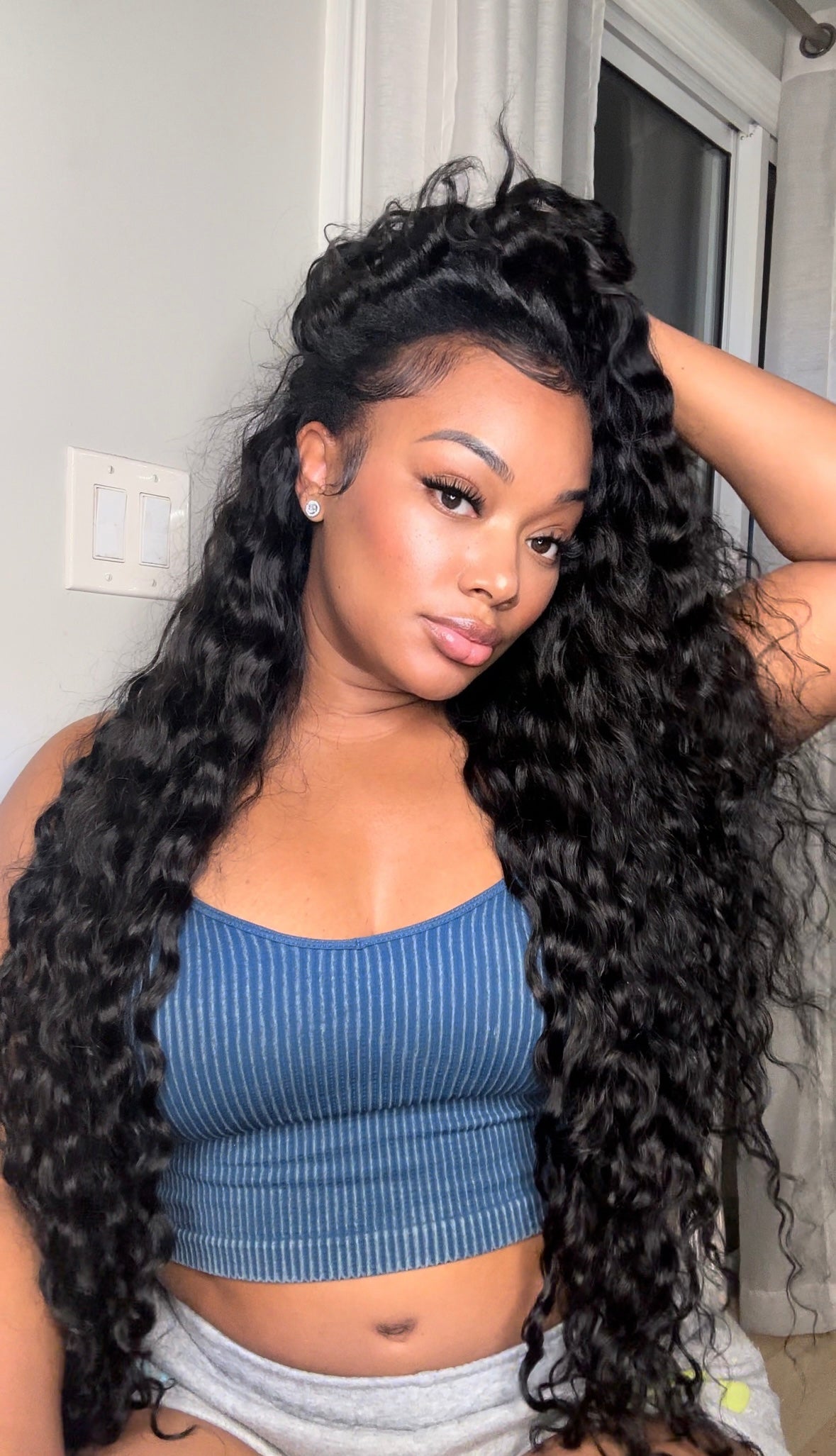 Flip over half wig – ALA DISTRIBUTION - Main Image