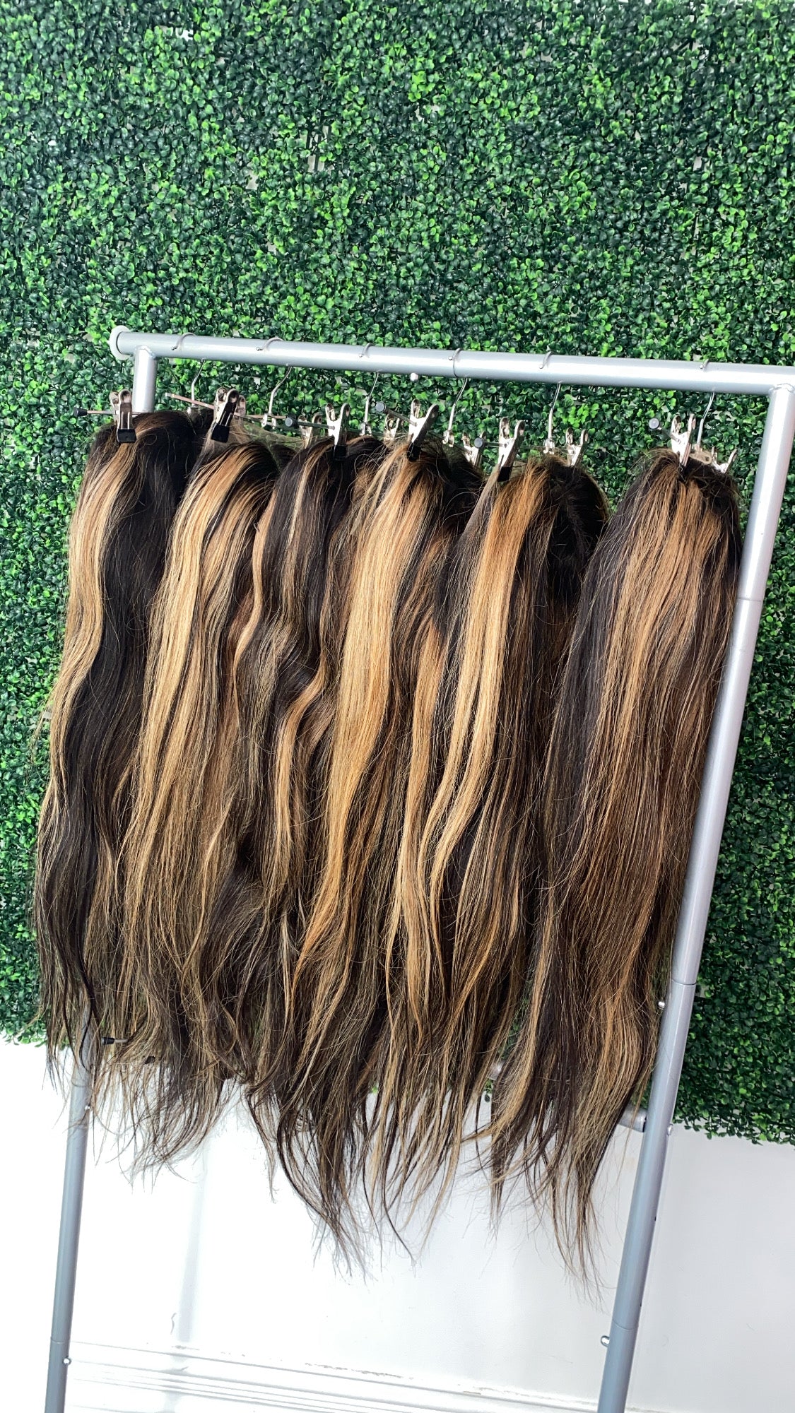 1b/27 Highlighted CLOSURE Wigs